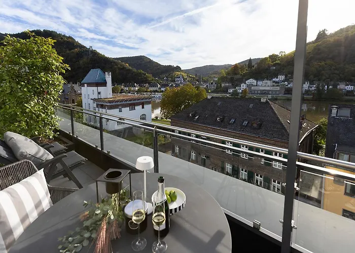 Neu Penthouse Moseltop Luxus Design Klima 2p 公寓 特拉本特拉巴赫