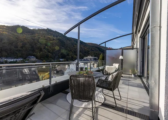 公寓 Neu Penthouse Moseltop Luxus Design Klima 2p 特拉本特拉巴赫